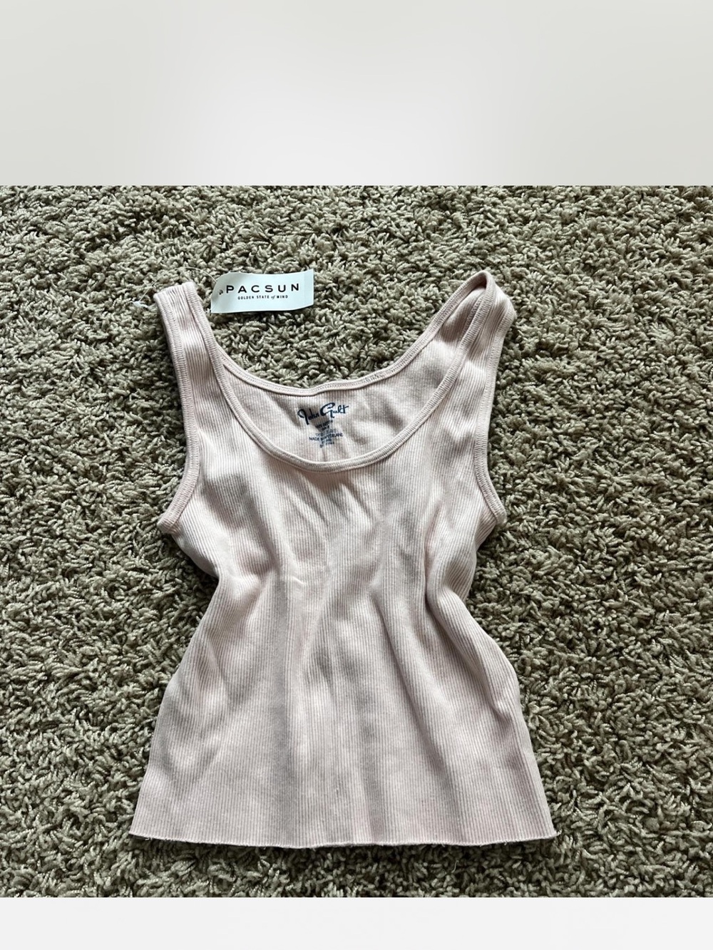Brandy Melville Pink Ribbed Scoop Crop Tank NWT - Picture 2 of 3